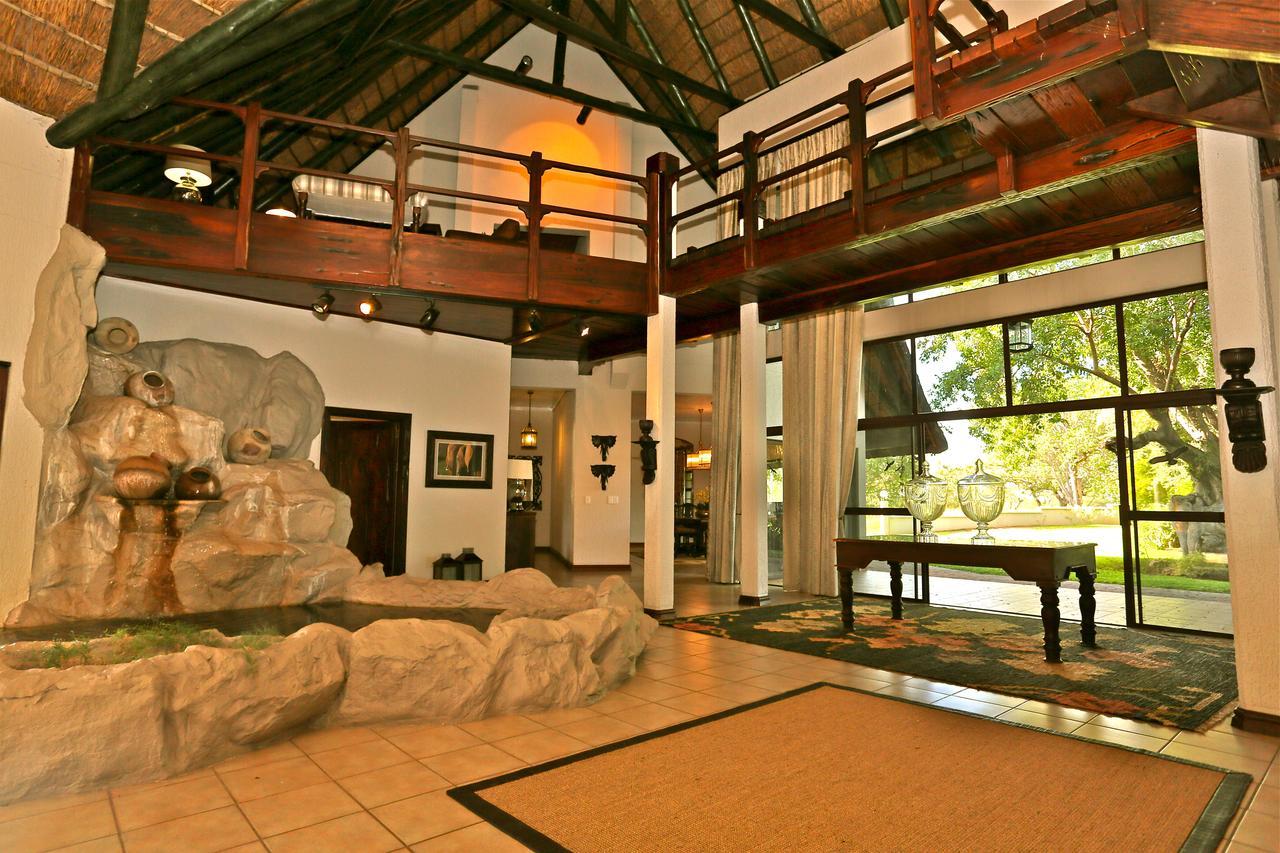 La Rochelle Lodge Okaukuejo Esterno foto
