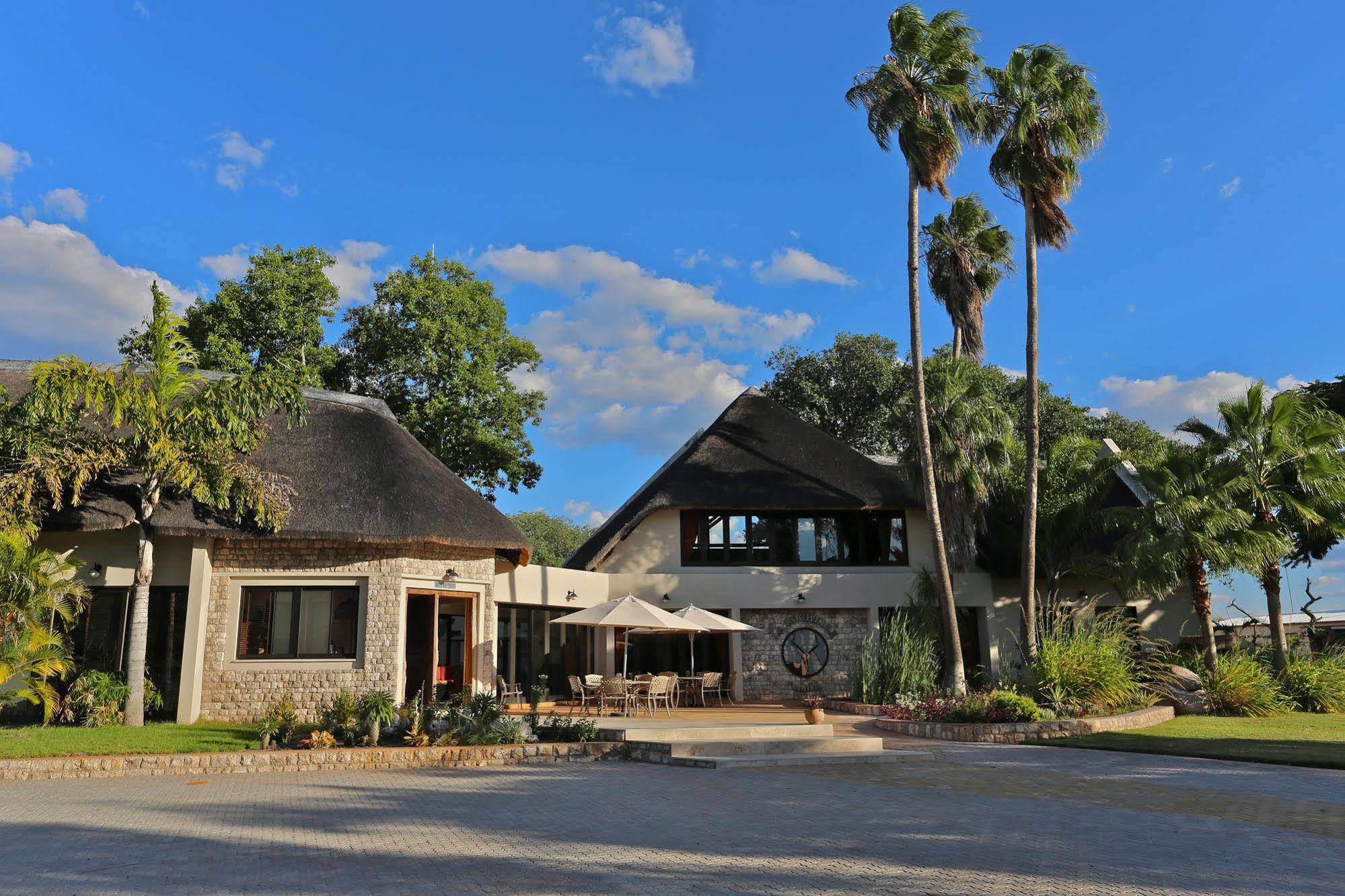 La Rochelle Lodge Okaukuejo Esterno foto